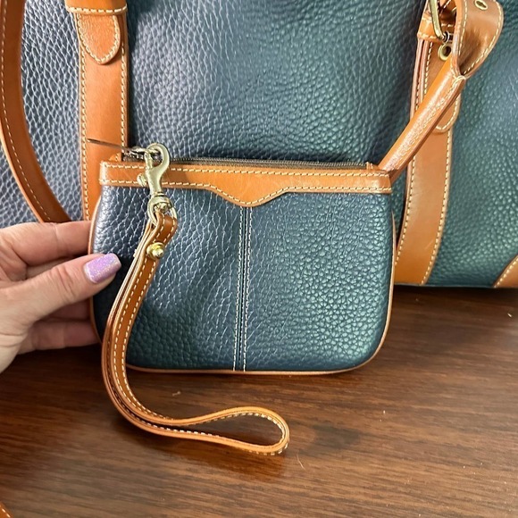 Dooney & Bourke Leather Bag - Picture 9 of 16